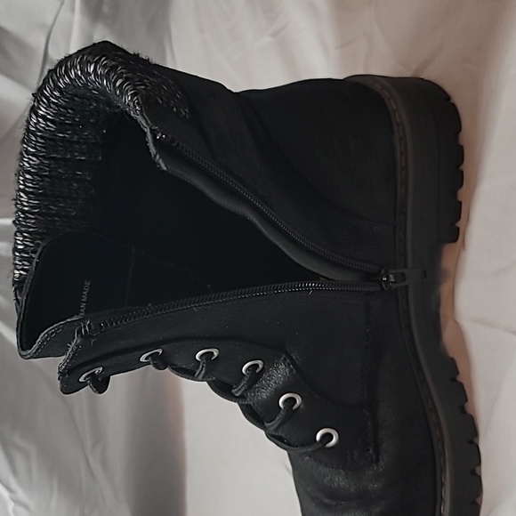 CLIFFS BY WHITE MOUNTAIN Mentor Block Heeled Lace-Up Ankle Bootie Size 7 Women's - Picture 12 of 14